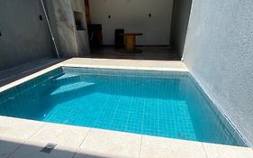 Casa aconchegante com piscina